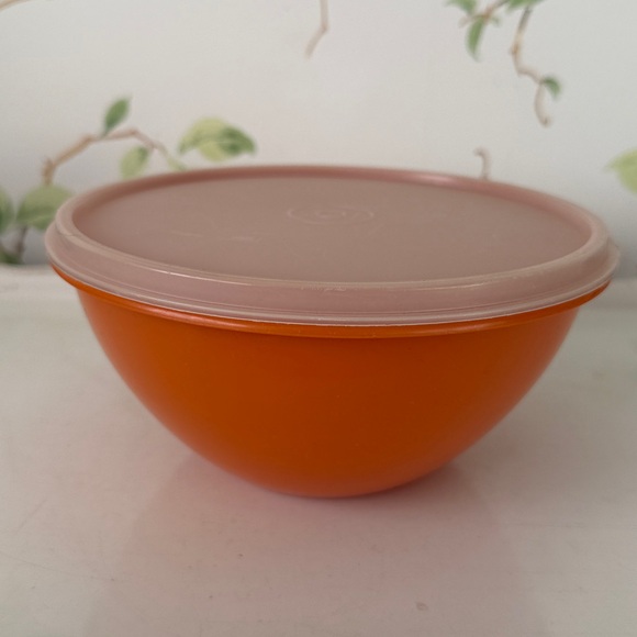 Vintage 70s Tupperware Harvest Orange Bowl 235-2 - Picture 9 of 9